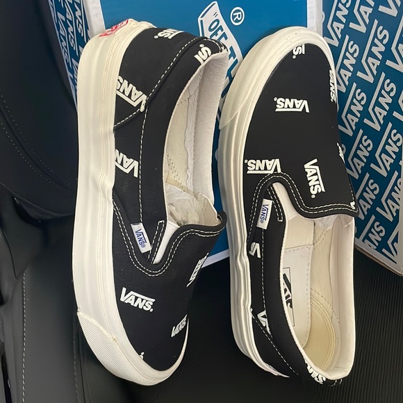 Vans Shoes - ORIGINALS '19